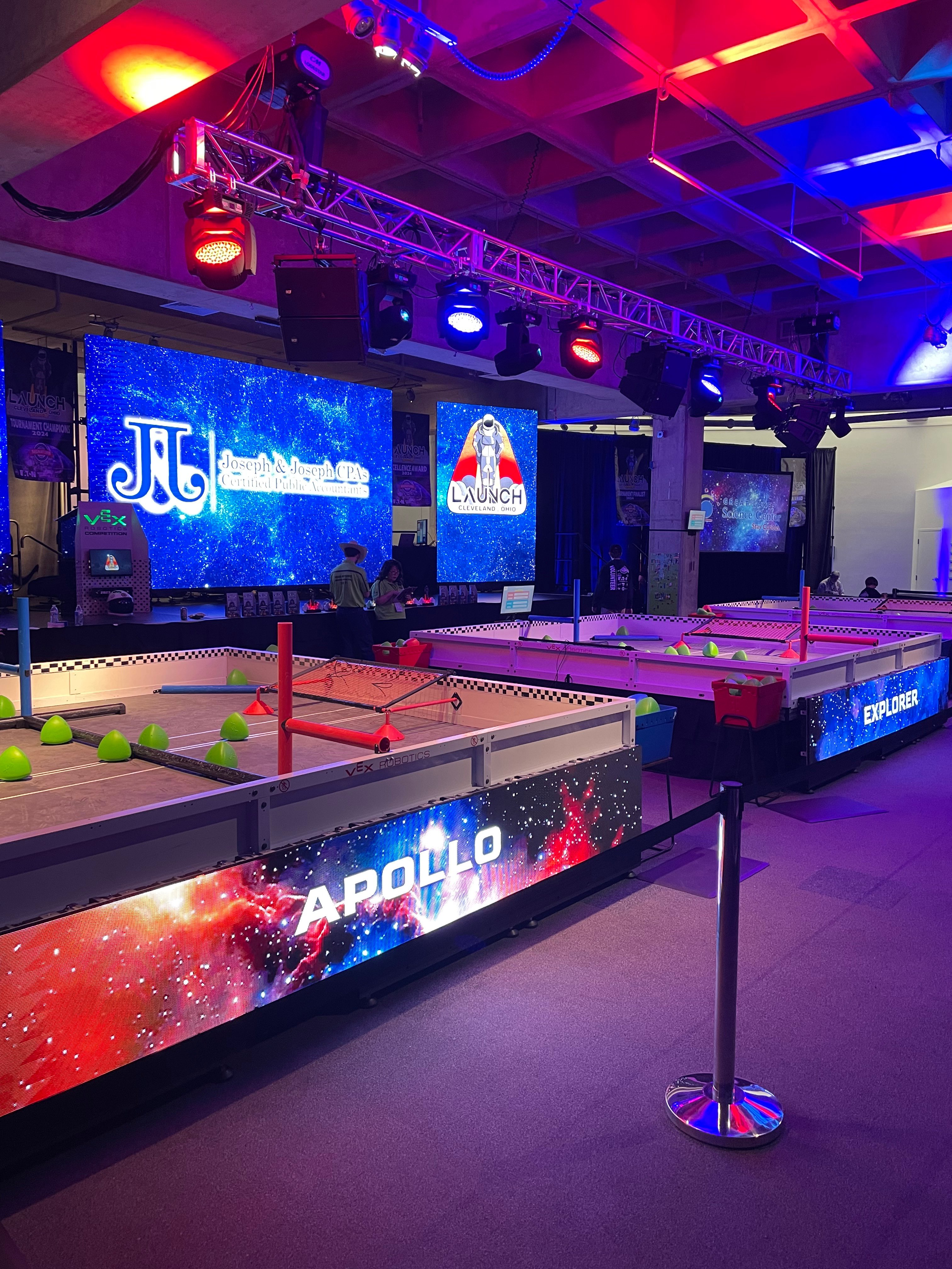 LAUNCH VEX V5 Robotics Competition Signature Event